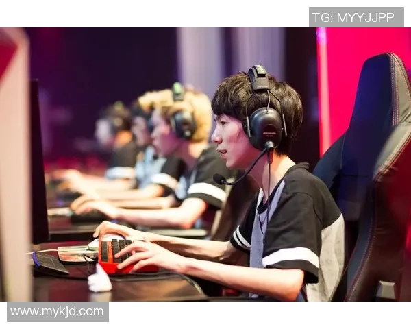 2004年火箭队与魔术队精彩对决录像回放重温经典瞬间与激烈赛场氛围